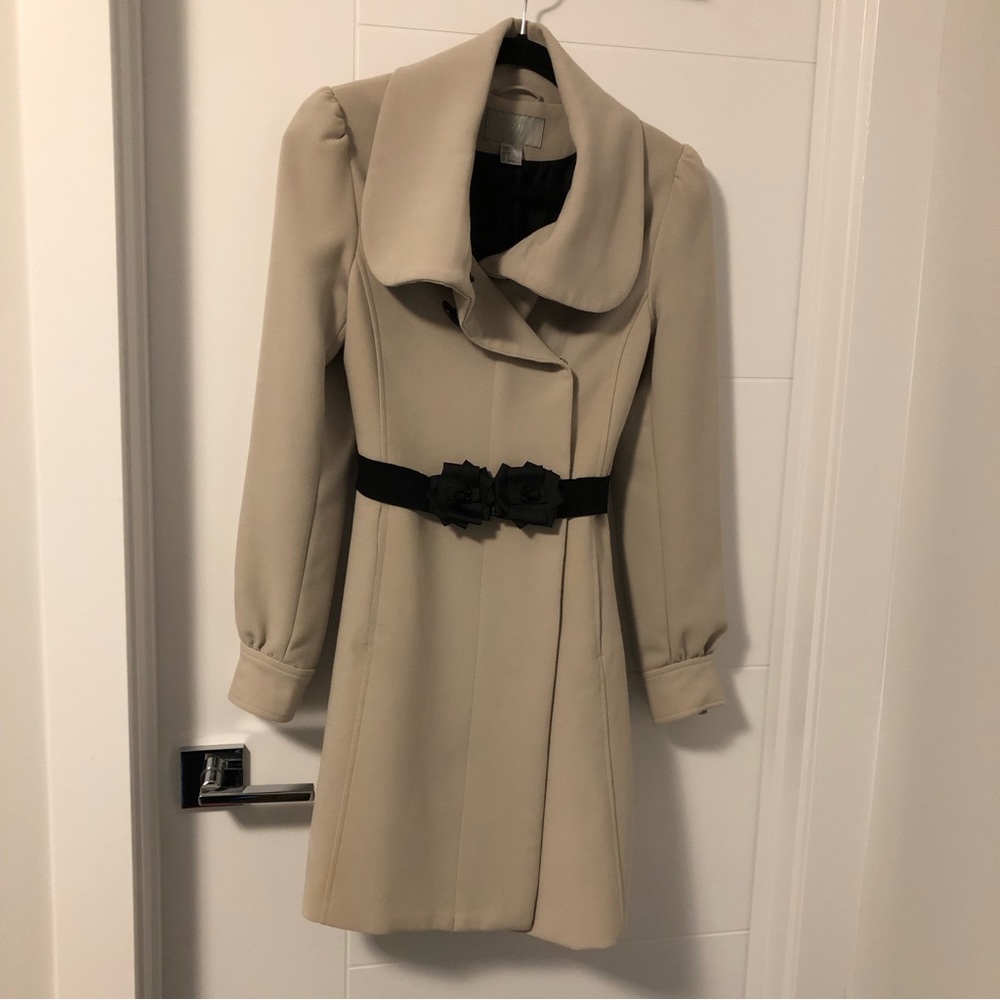 Spring/Fall H&M Fitted Dress Coat with Belt - Light Beige